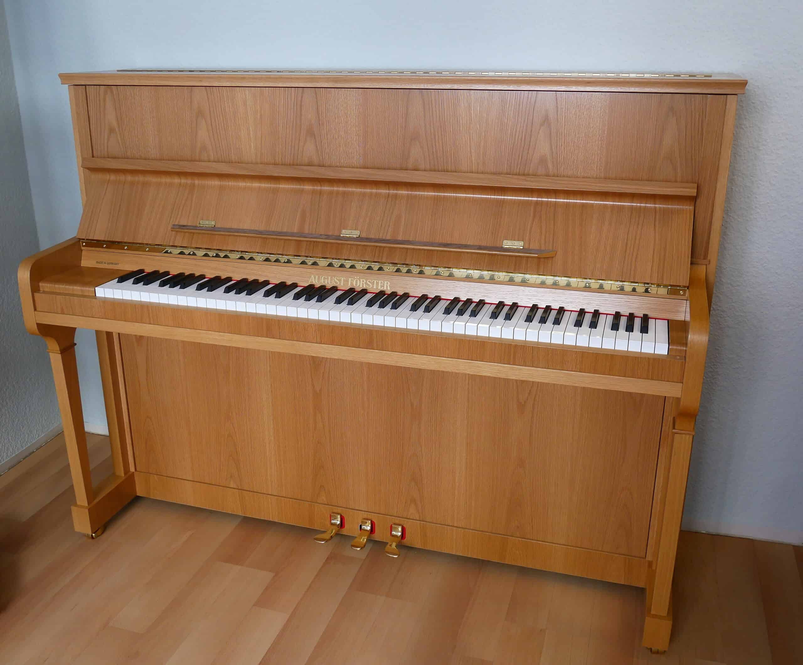 August Förster Qualitätsklaviere Handmade in Germany