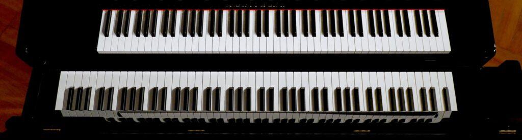 stretto - Klaviere mit schmaleren Tasten bei August Förster Instrumenten