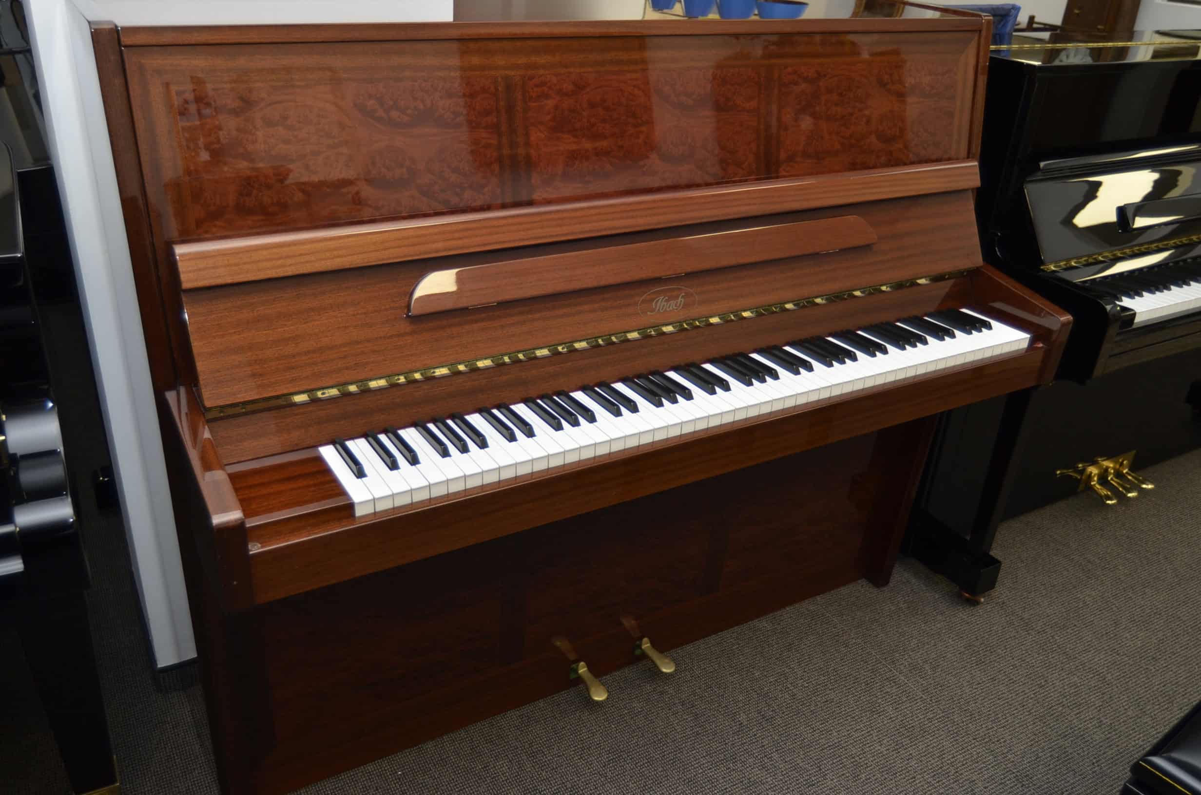 Ibach Klavier Modell 123 in Mahagoni poliert moderne Frm